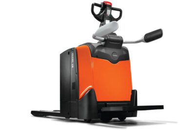 Transpaleta Eléctrica con plataforma 2.0 ton. BT Levio B-series LPE200B